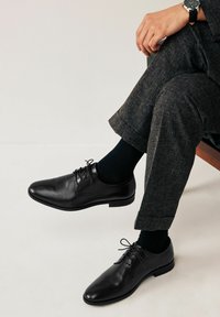 Ботинки на шнуровке Ботинки на шнуровке