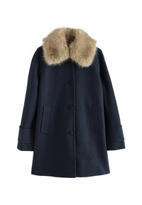 Короткое пальто Короткое пальто