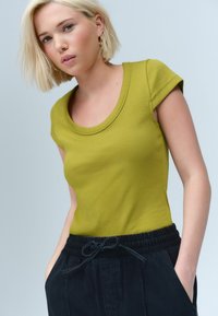 Футболка Футболка