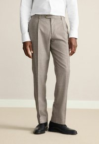 Костюмные брюки Костюмные брюки