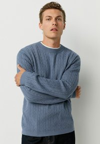 Пуловер Пуловер