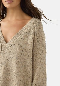 Длинный пуловер Длинный пуловер