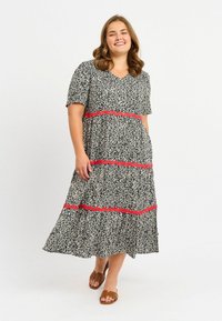 Летнее платье Летнее платье