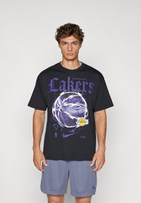 Спортивная форма Спортивная форма