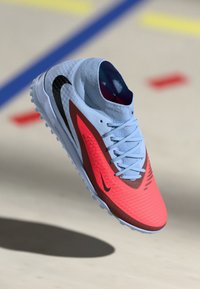 Кроссовки Кроссовки