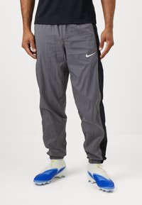 Спортивные штаны Спортивные штаны