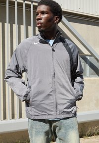 Спортивная куртка Спортивная куртка