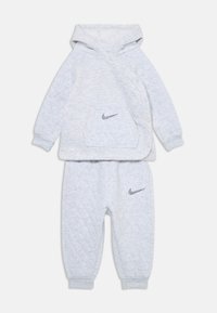 Набор одежды Набор одежды