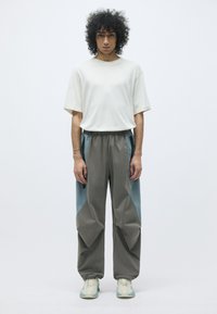 Спортивные штаны Спортивные штаны