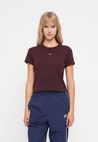 Футболка Футболка