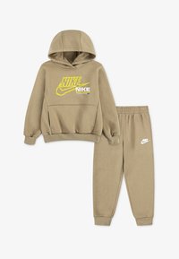 Набор одежды Набор одежды