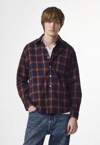 Рубашка Рубашка