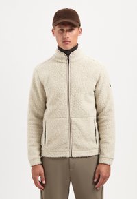 Вязаная кофта Вязаная кофта