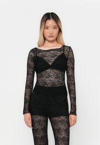 Лонгслив Лонгслив