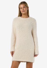 Платье футляр Платье футляр