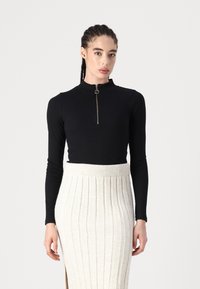 Лонгслив Лонгслив