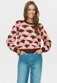 Пуловер Пуловер