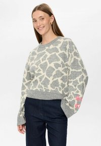 Пуловер Пуловер