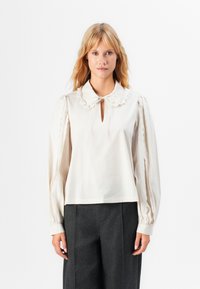 Блузка Блузка