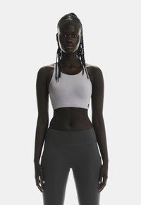 Спортивный бюстгальтер Спортивный бюстгальтер