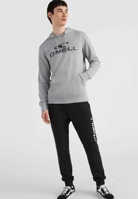 Спортивная кофта Спортивная кофта