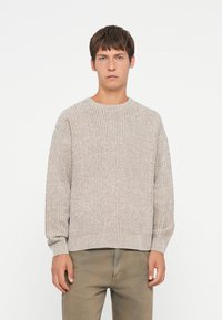 Пуловер Пуловер