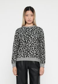 Пуловер Пуловер