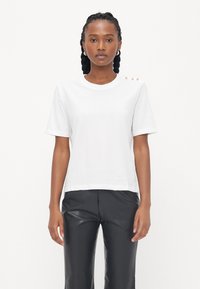 Футболка Футболка