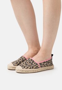 Эспадрильи Эспадрильи