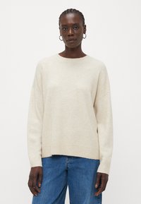 Пуловер Пуловер