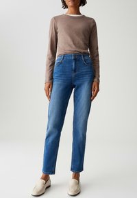 Прямые джинсы Прямые джинсы