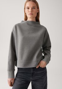 Толстовка Толстовка