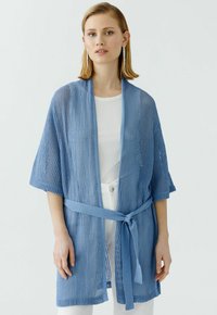 Длинный жилет Длинный жилет