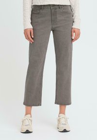 Короткие джинсы Короткие джинсы