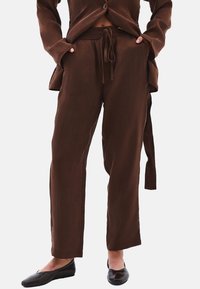 Широкие брюки Широкие брюки