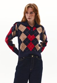 Пуловер Пуловер