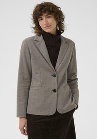 Блейзер Блейзер