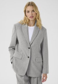 Короткое пальто Короткое пальто