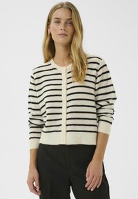 Жилет Жилет