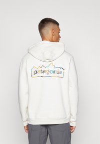 Спортивная кофта Спортивная кофта