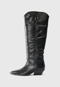 Ковбойские сапоги Ковбойские сапоги