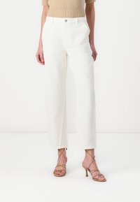 Джинсы Джинсы