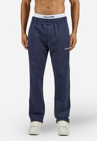 Спортивные штаны Спортивные штаны