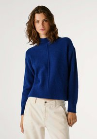 Пуловер Пуловер