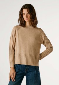 Пуловер Пуловер