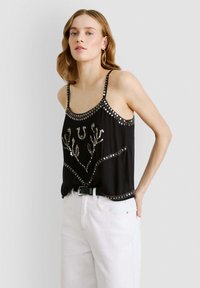 Топ на бретельках Топ на бретельках