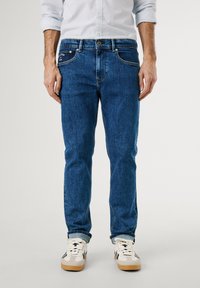 Узкие джинсы Узкие джинсы