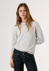 Пуловер Пуловер