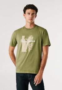 Футболка Футболка