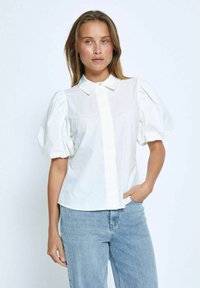 Блузка Блузка